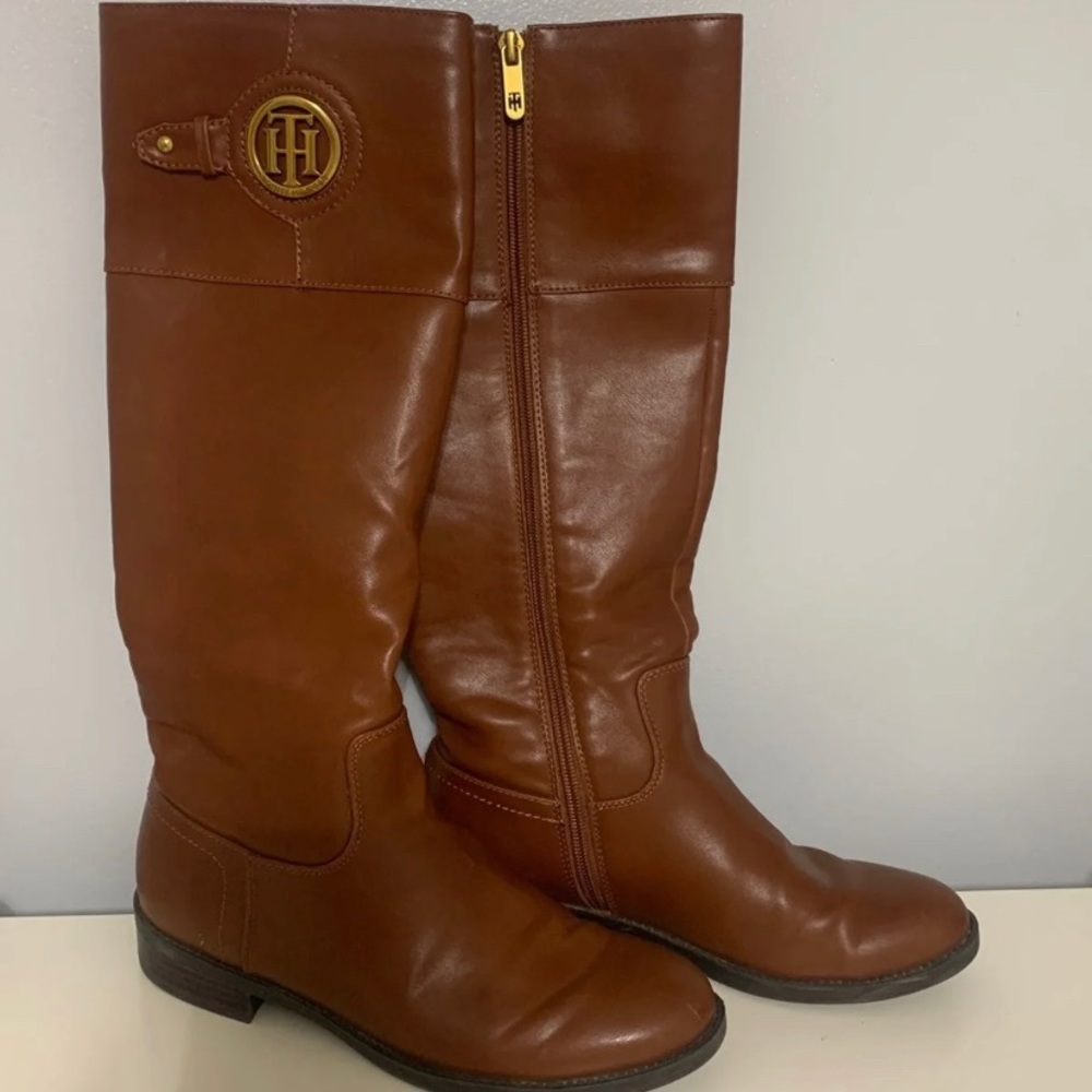 Tommy Hilfiger brown boots